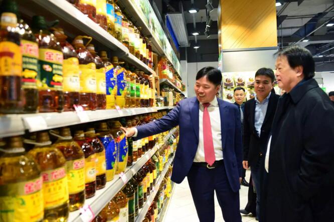 益海嘉里粮油集团董事长郭孔丰到访步步高,你