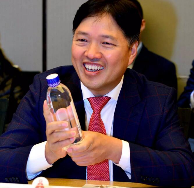 益海嘉里粮油集团董事长郭孔丰到访步步高,你