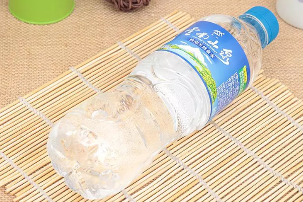 不让农夫、怡宝等巨头独享市场,还有这些区域