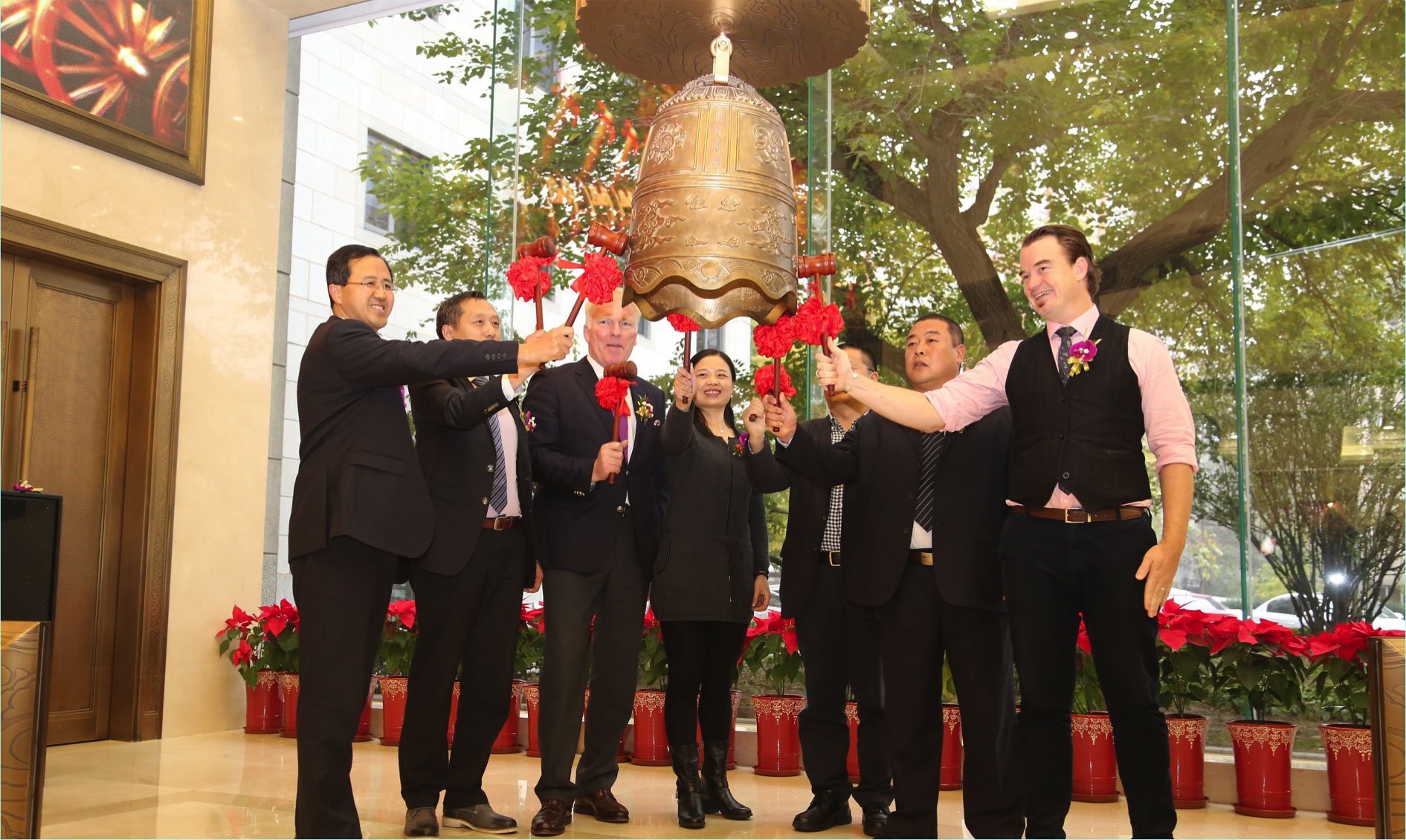 第8届全球酒仙狂欢节启动 百名酿酒师+网红